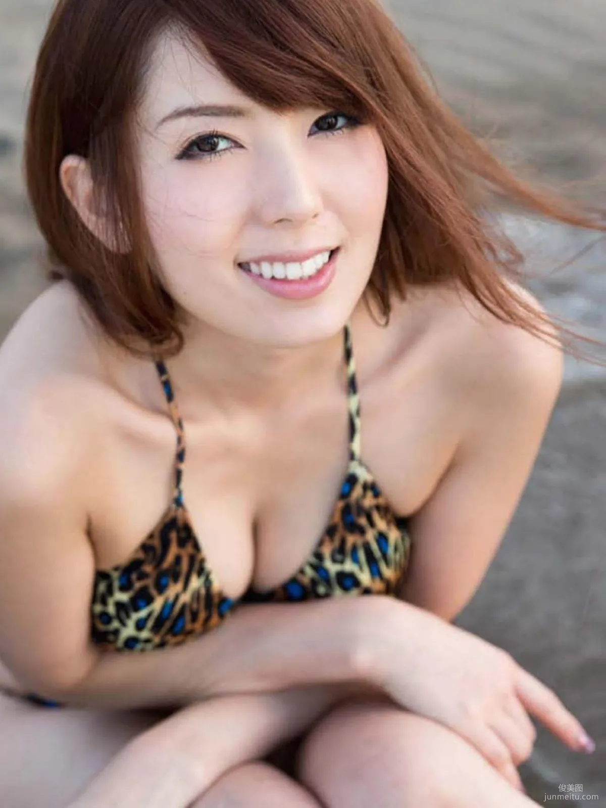 Yui Hatano "Love LOVE Devil Chapter" Photo Book photo 65