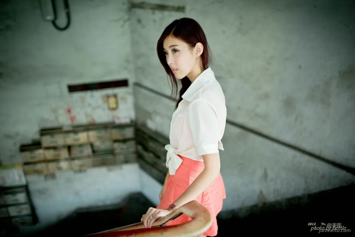 Liao Tingling/Kila Jingjing, Street Snap Pink Dress Series Photo Set photo 102