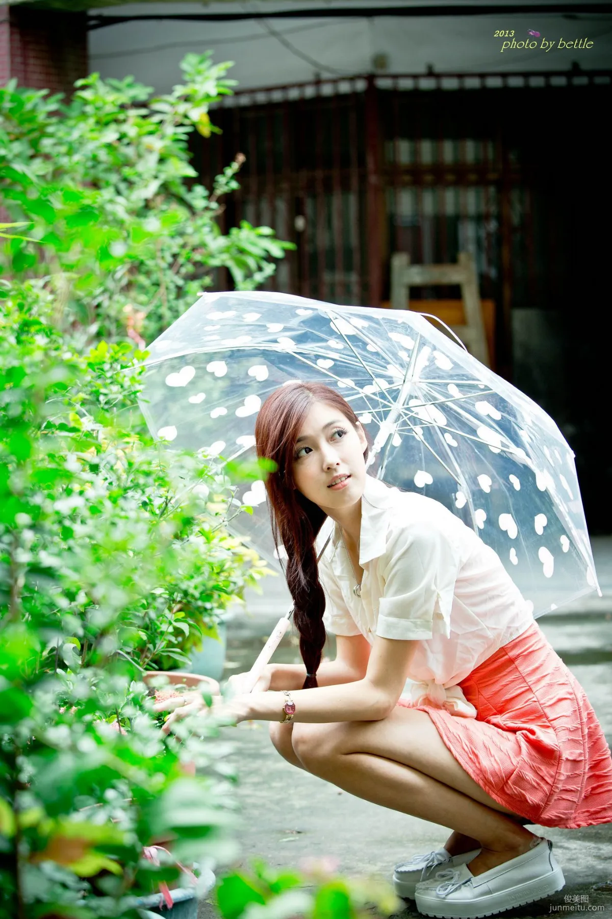 Liao Tingling/Kila Jingjing, Street Snap Pink Dress Series Photo Set photo 98
