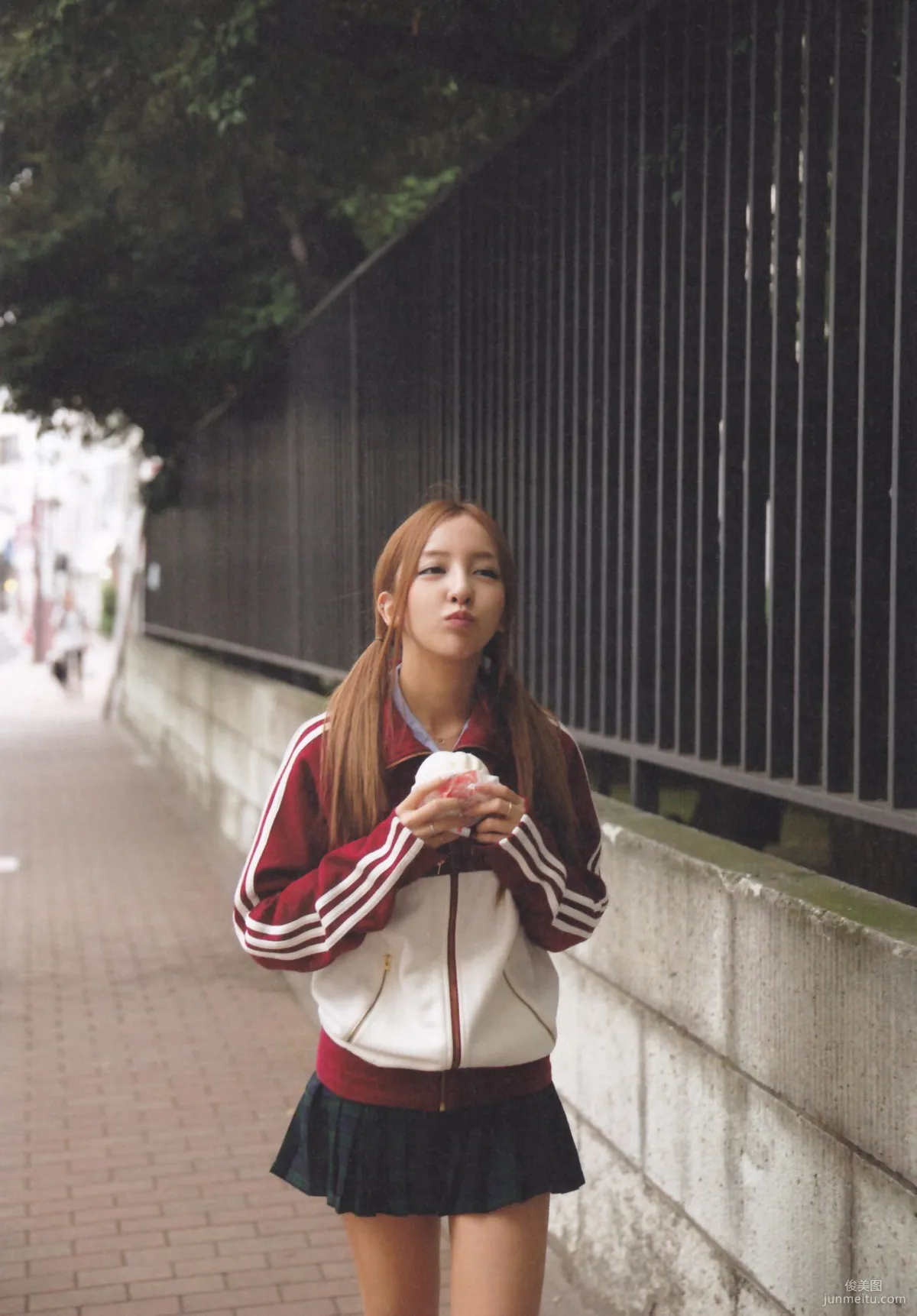 Tomomi Itano AKB48 Graduation Commemoration "Tomochin" Photo Set photo 89