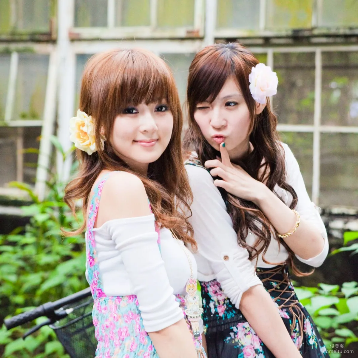 果子Mikako+Minako《台大外拍 II》 寫真集 72