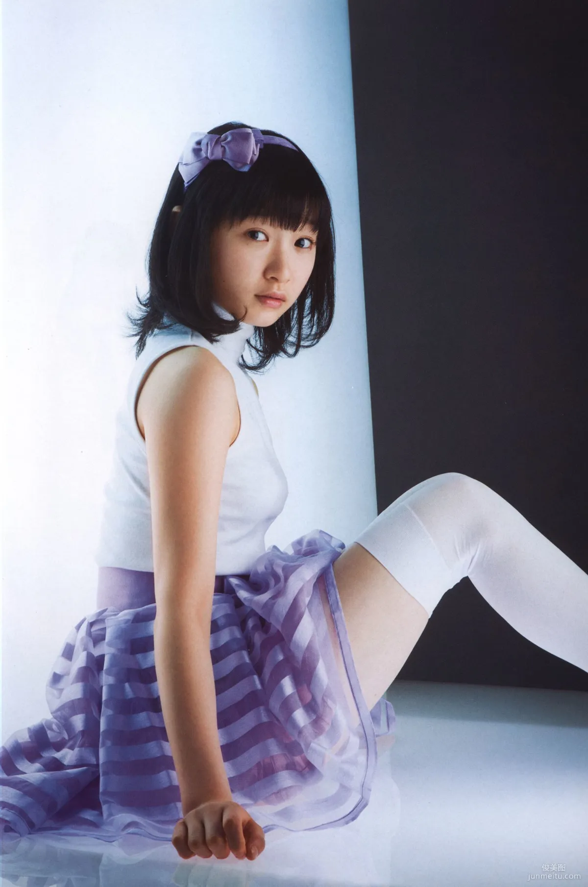 日本美少女組合Juice=Juice《OFFICIAL PHOTO BOOK》寫真集 12