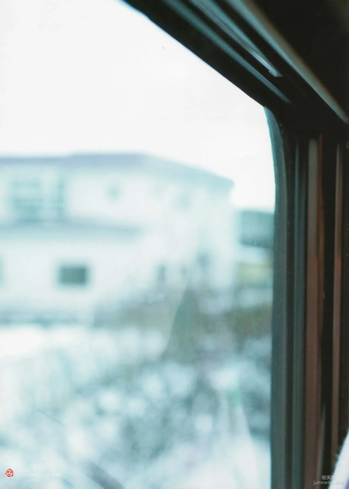 Seika Taketomi "A message from OWL" Photo Set photo 23