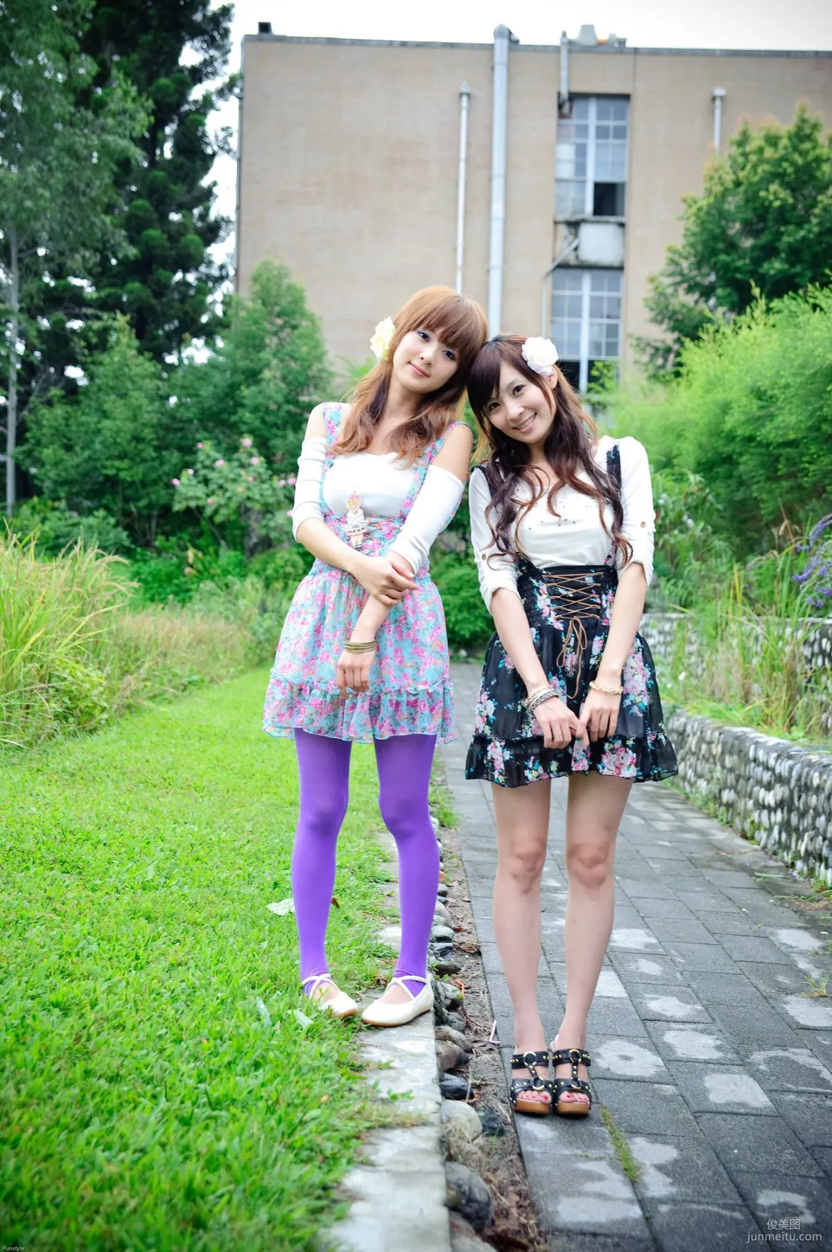 果子Mikako+Minako《台大外拍 II》 寫真集 30