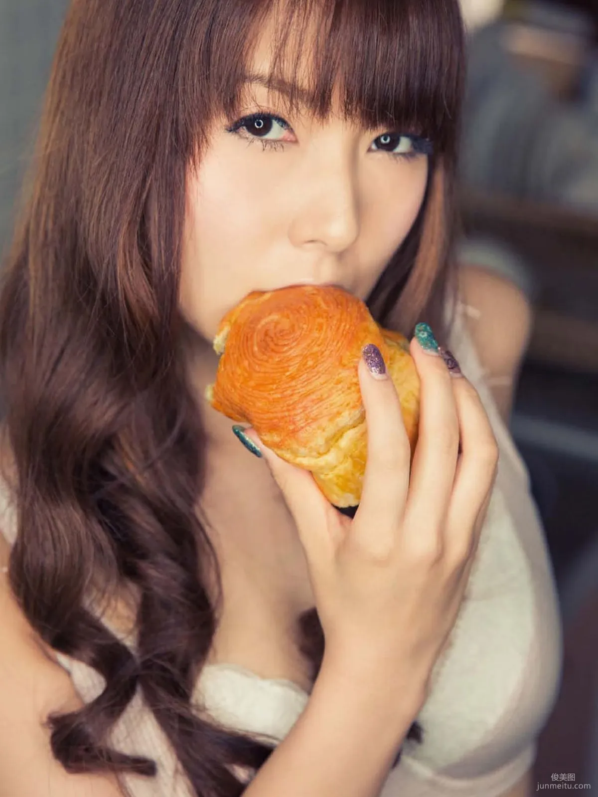 Yui Hatano Love Angel Chapter Photo Book photo 21