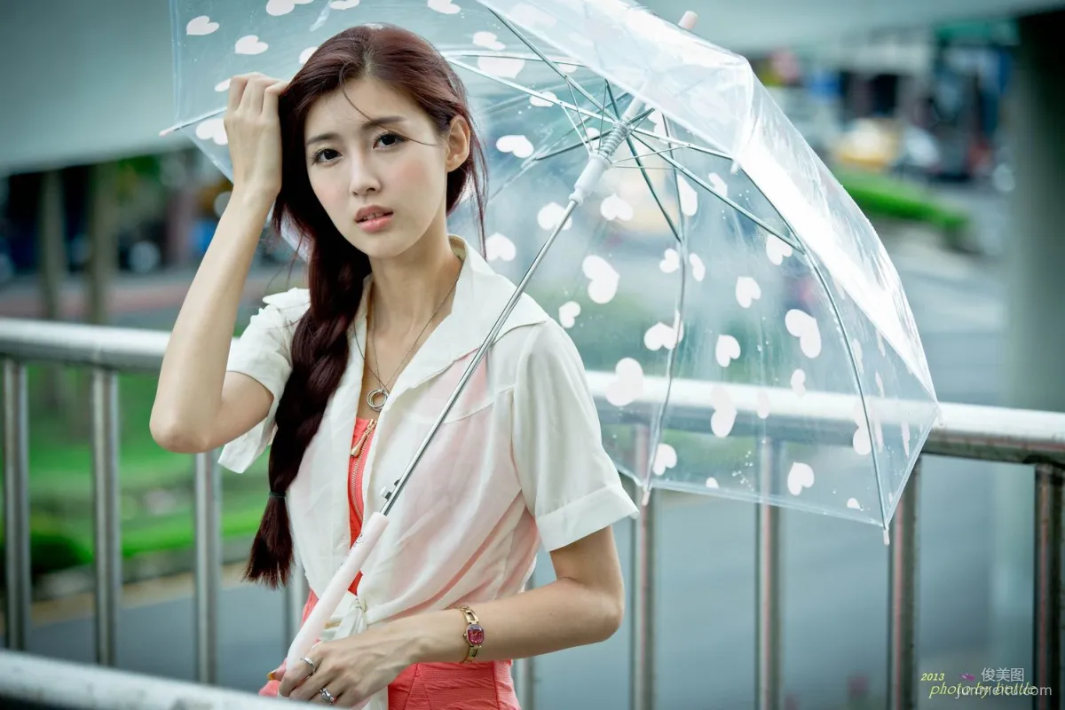 Liao Tingling/Kila Jingjing, Street Snap Pink Dress Series Photo Set photo 22