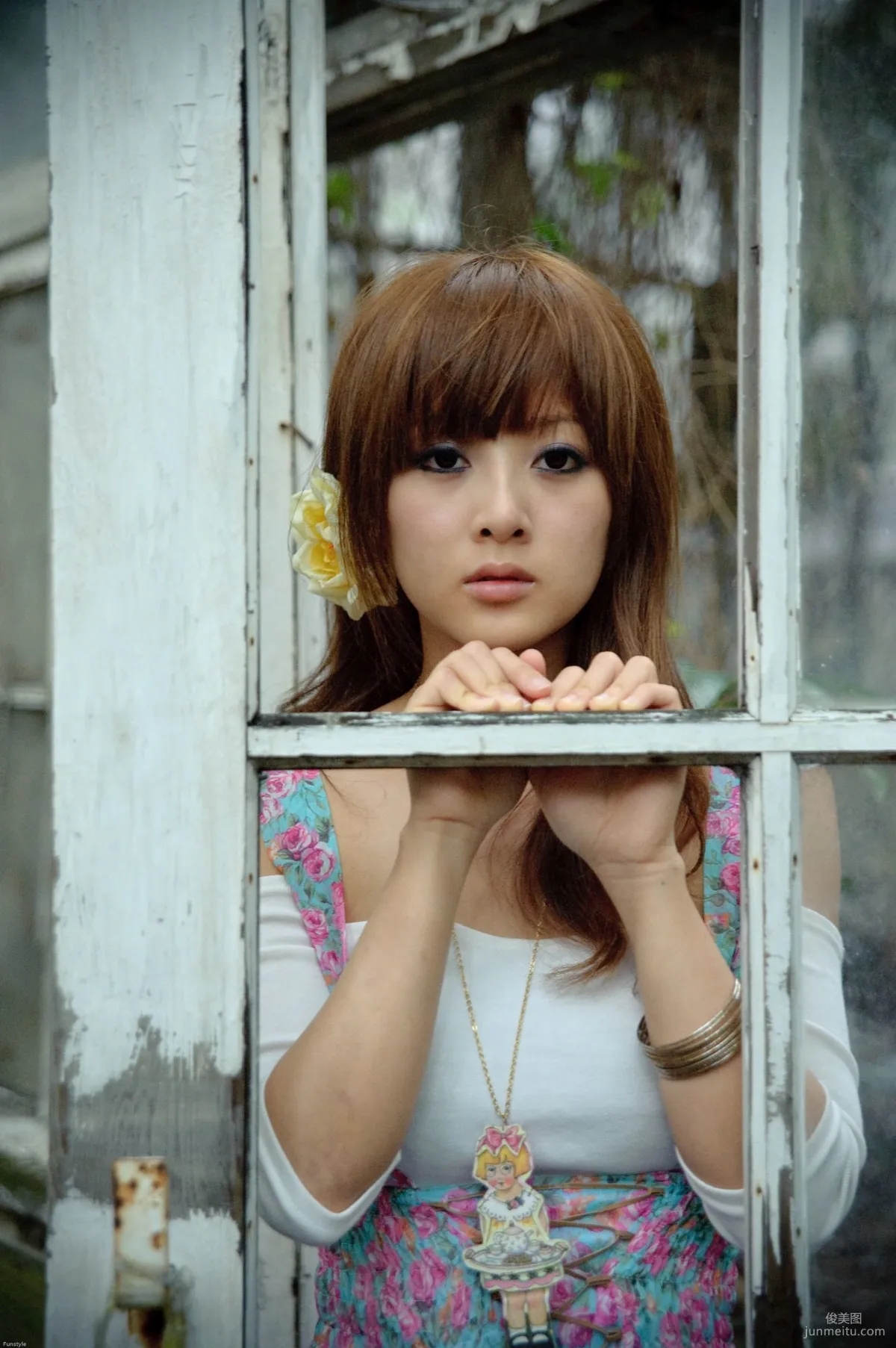 果子Mikako+Minako《台大外拍 II》 寫真集 15