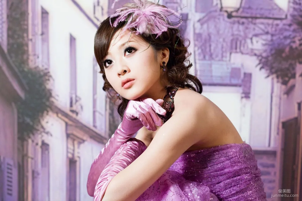 張允霏/果子MM《創意婚紗潮流風》寫真集 34