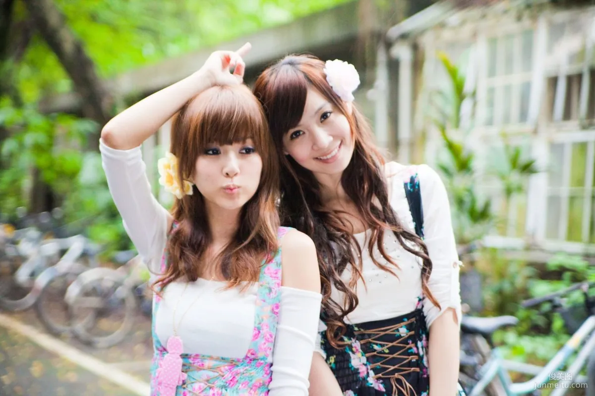 果子Mikako+Minako《台大外拍 II》 寫真集 66