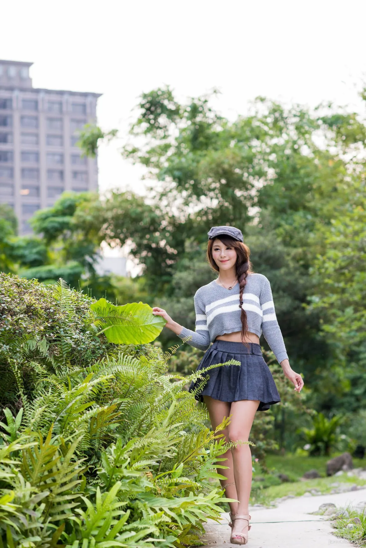 Taiwan Goddess Xia Qing / Leg Model MISO, Autumn Wind Photo Set photo 7