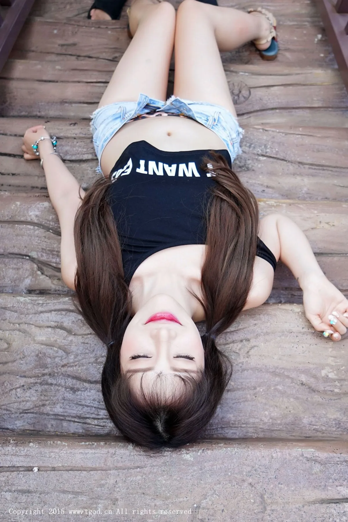 Akiki Zhu Ruomu, Yunman Travel Shoot, Denim Hot Pants, Sheer Gauze Girl Series [TGOD] Photo Set photo 6