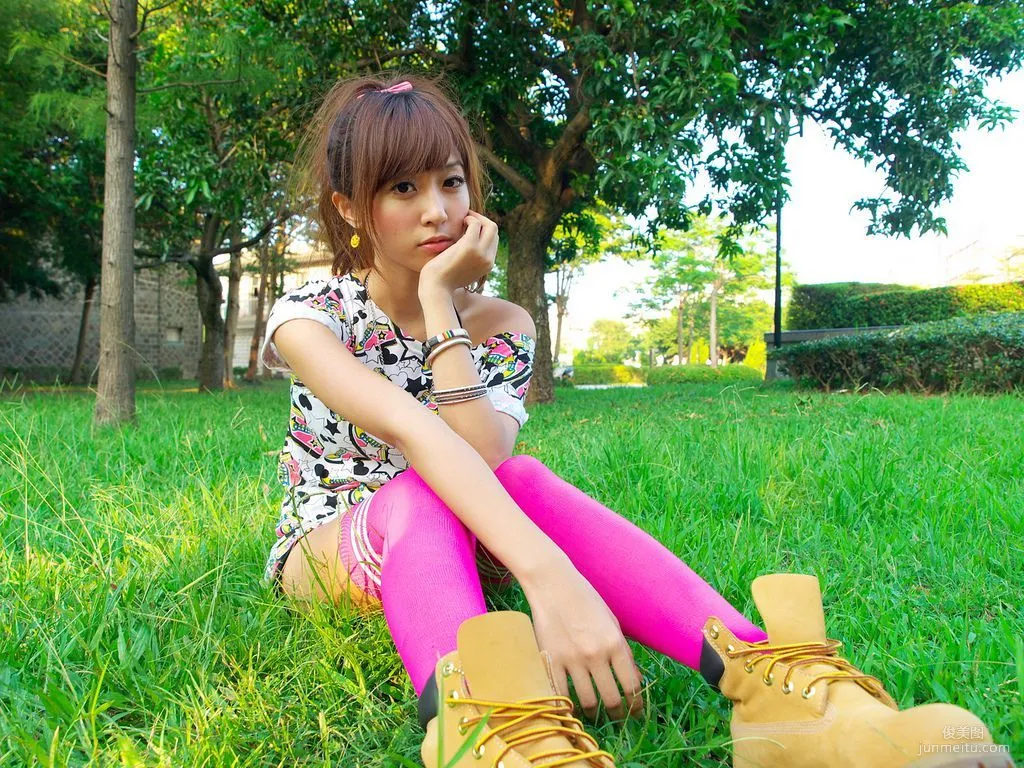 Taiwan Beauty Hongshi/Hong Shihan 'Fresh and Sweet Outdoor Shoot' Photo Set photo 32