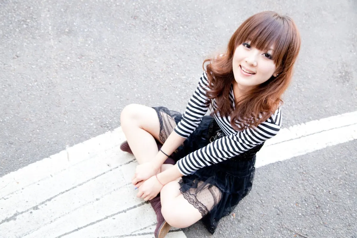 Guozi MM / Zhang Yunfei, Children's Traffic Museum Outdoor Shoot Part 2 Photo Set photo 49