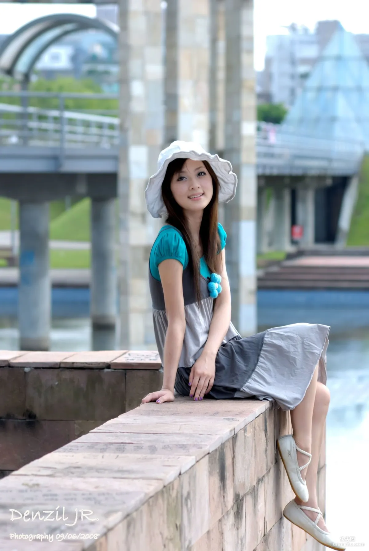 果子MM/張允霏《Lovely 果子 Fruit with Barbie Attire》寫真集 40