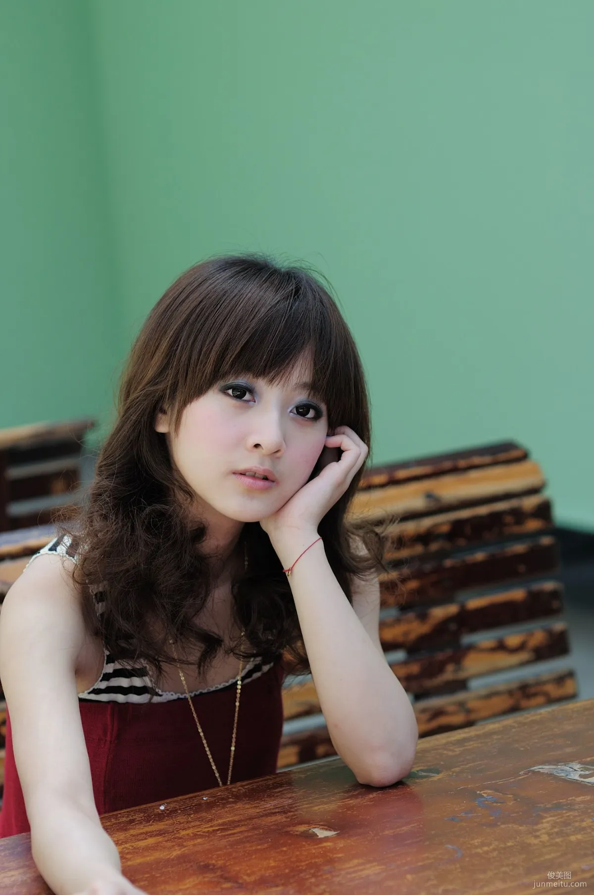 果子Mikako《台大法商學院外拍》寫真集 7