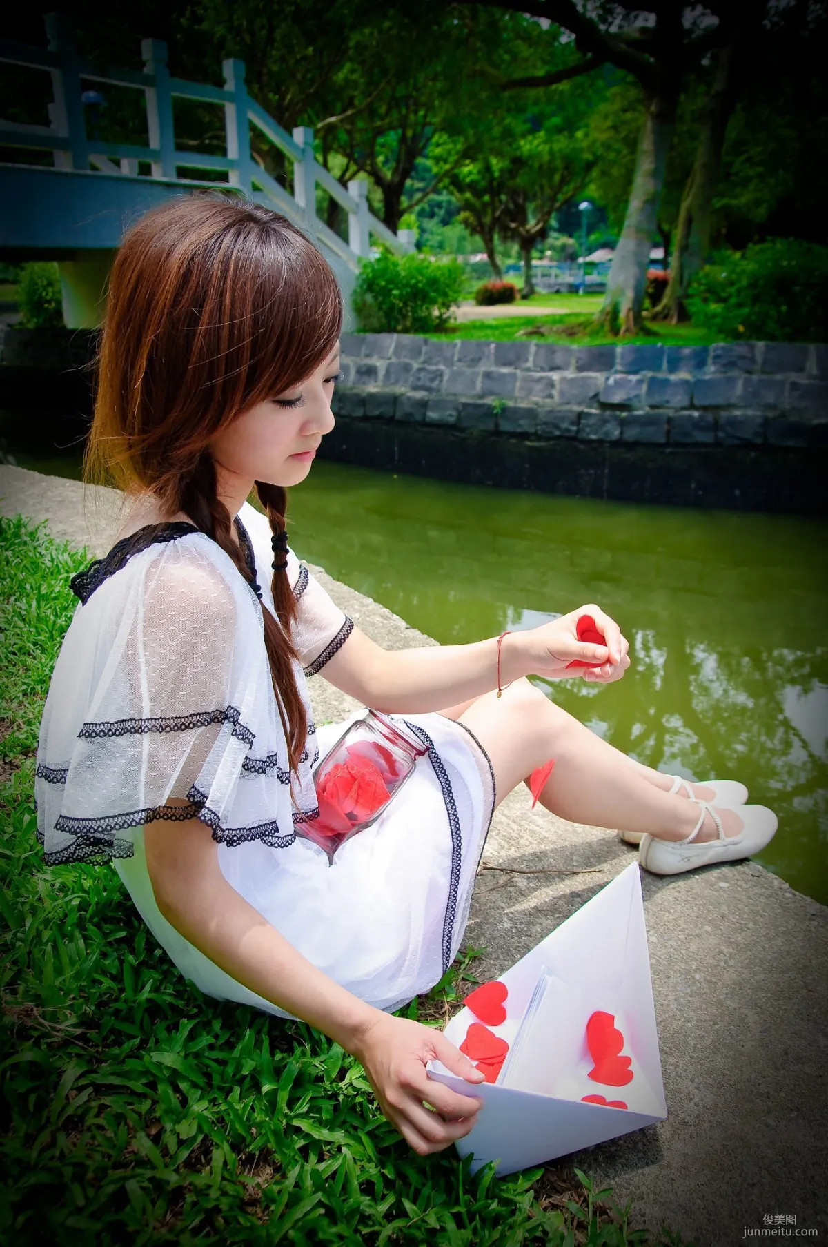 果子MM/張凱潔《大湖公園外拍》寫真集 36
