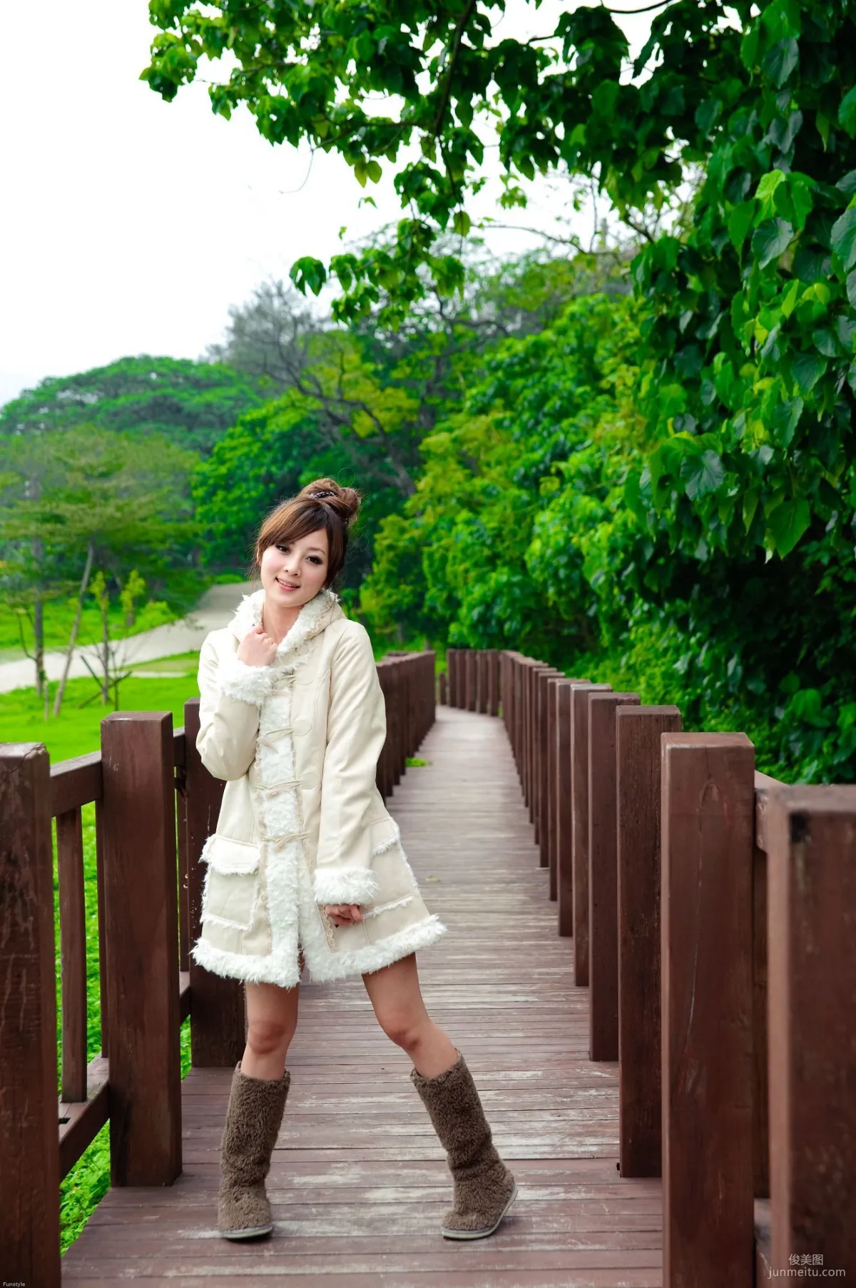Guozi Mikako, Tamsui Little White House and Hobe Fort Outdoor Shoot Photo Set photo 24