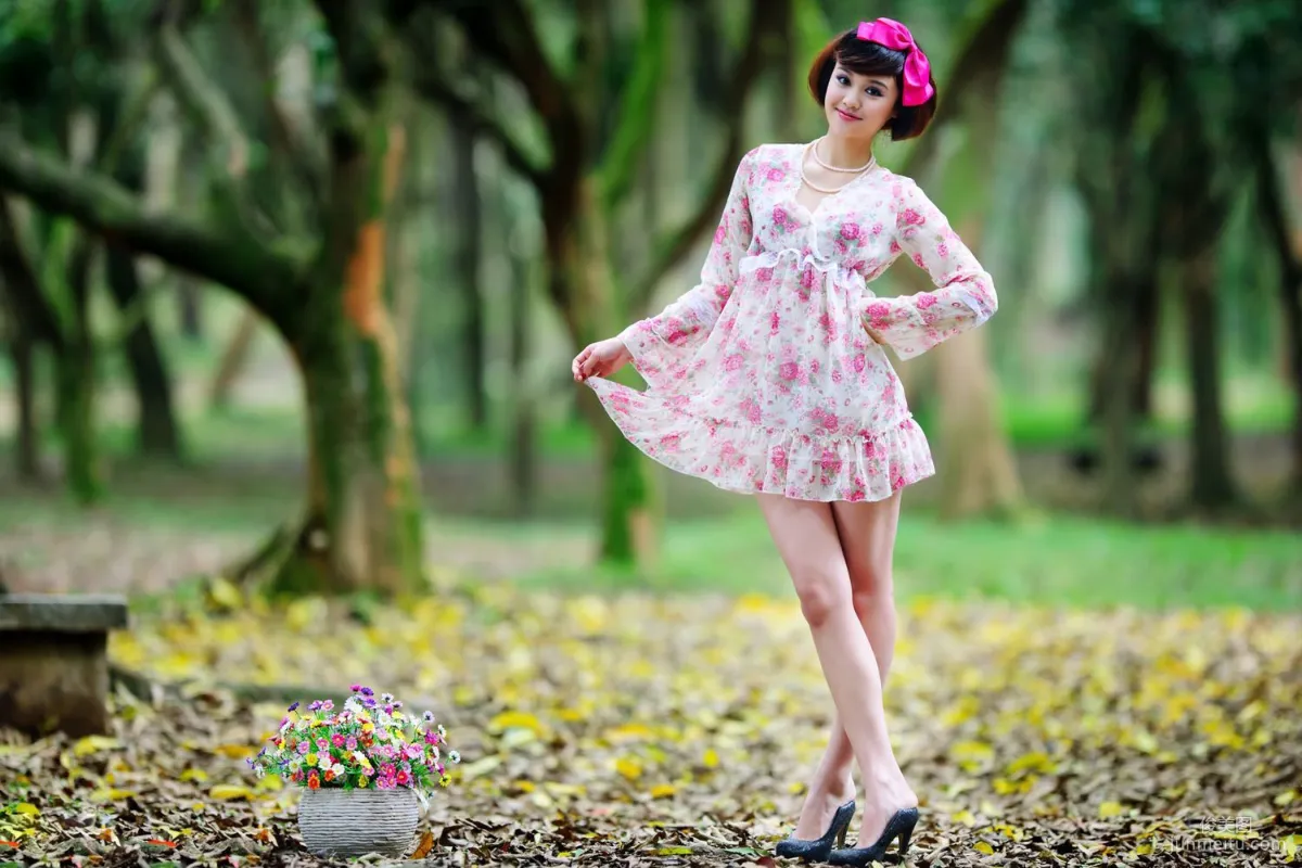 Taiwan Girl Yin Zhi, Aesthetic Floral Dress Outdoor Shoot, Photo Set photo 6