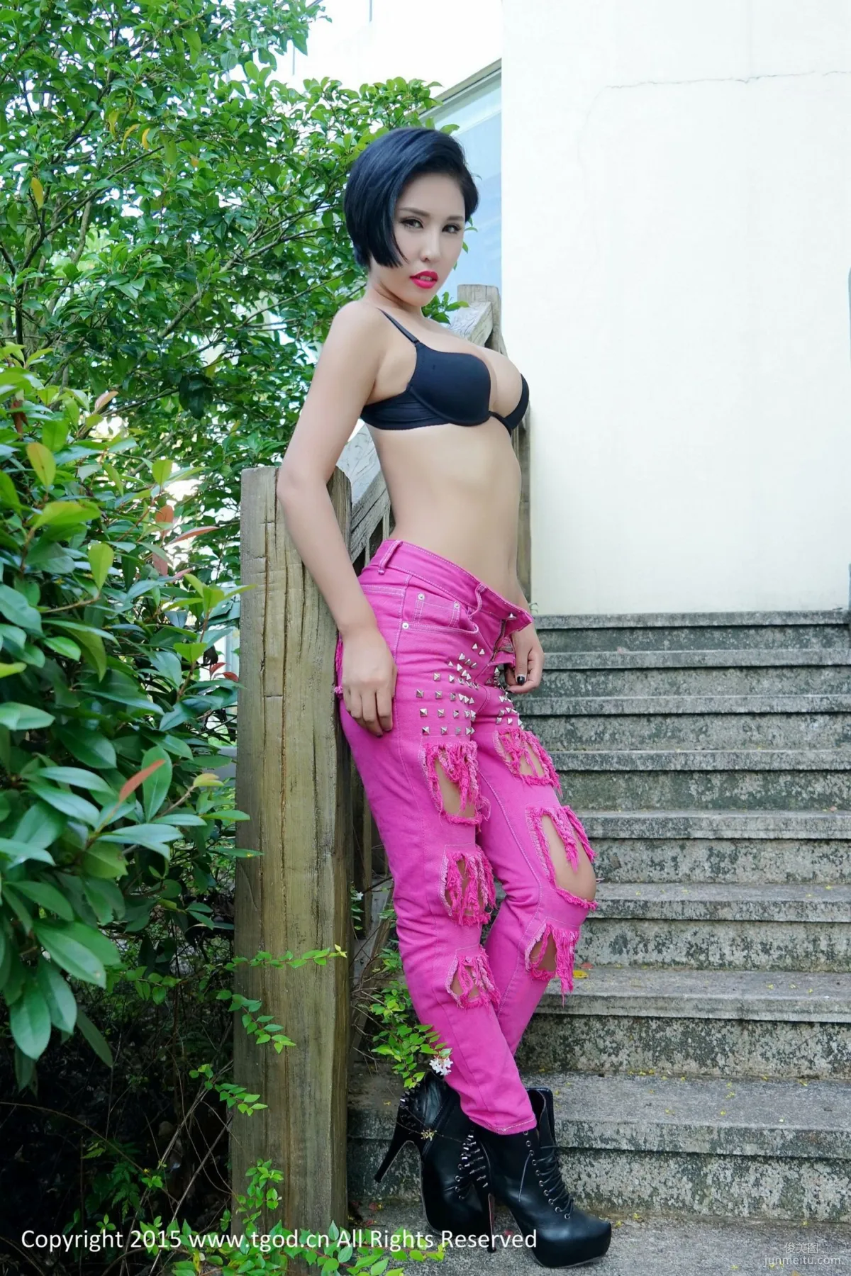 Nayi Linger: TGOD photo 3