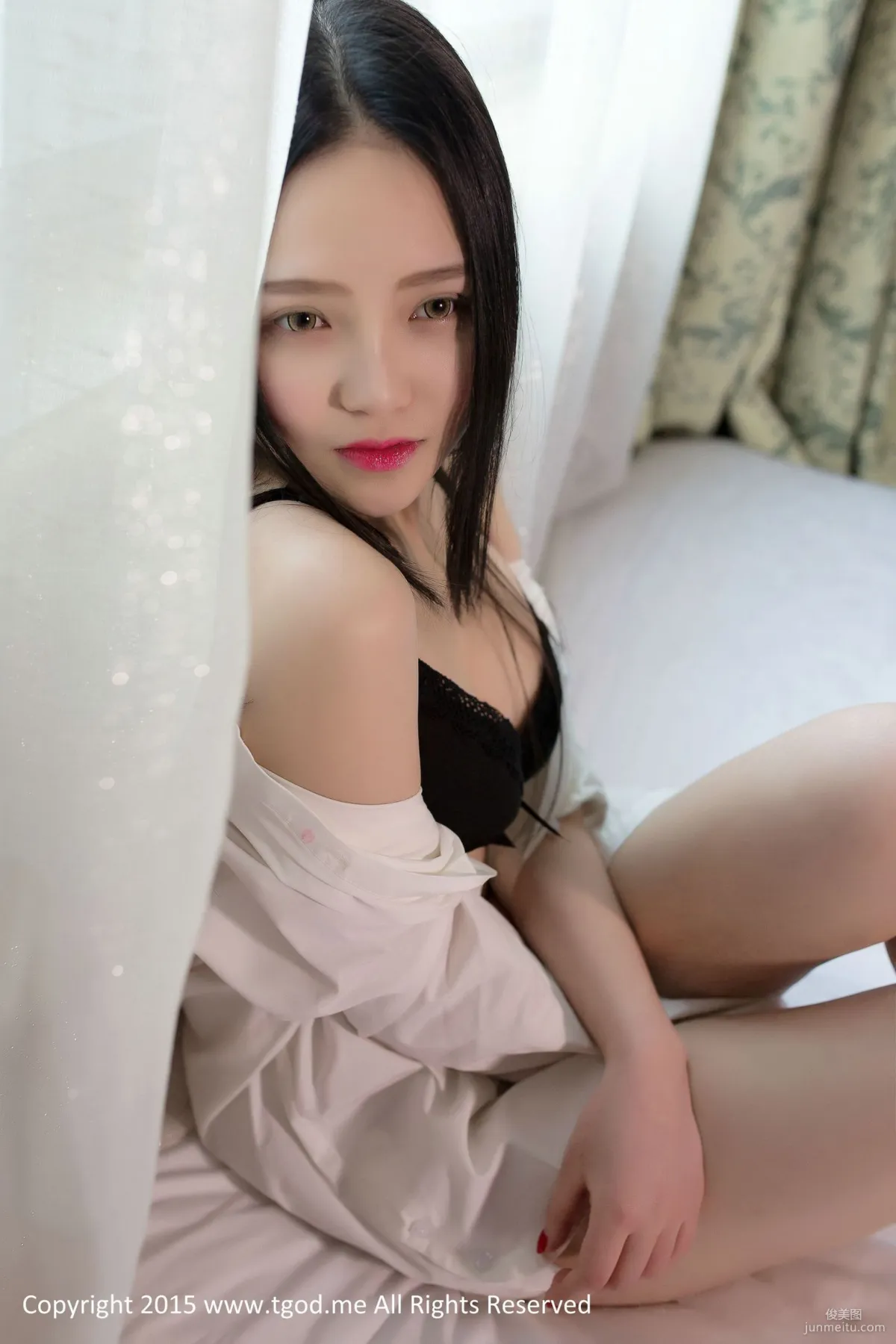可愛女神佩佩Cassie 《皮草VS白襯衣》 [TGOD推女神] 寫真集 21