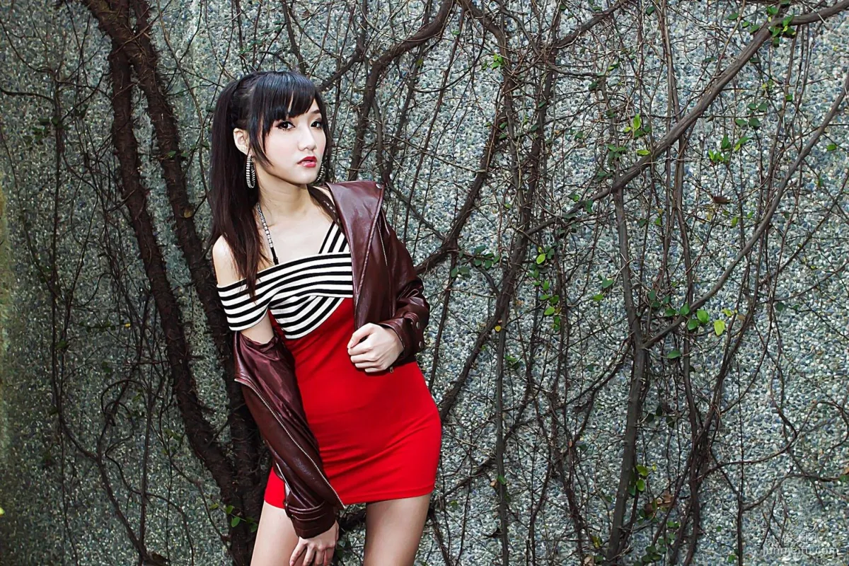 Taiwan Leg Model Tina Chen Siting, American Street, Street Snap Photo Set photo 28
