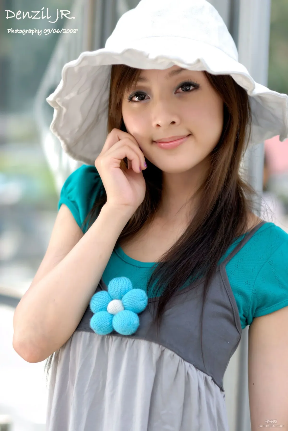 果子MM/張允霏《Lovely 果子 Fruit with Barbie Attire》寫真集 24