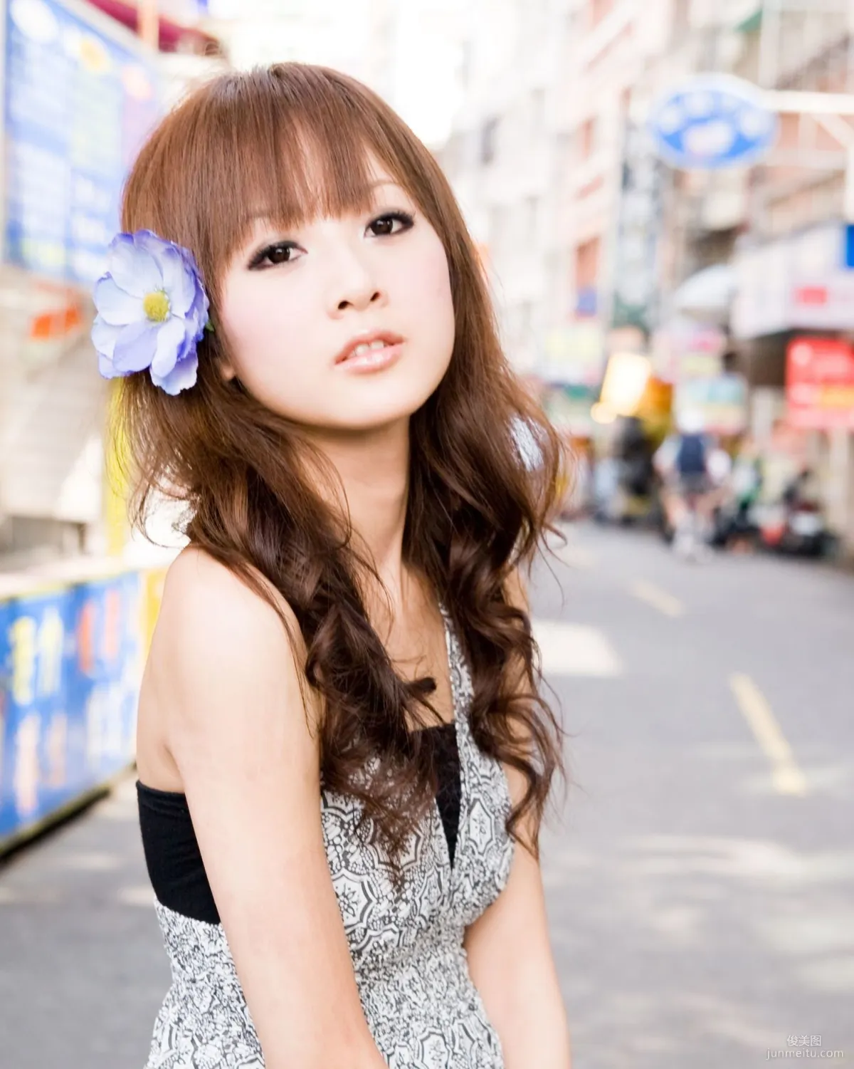 張凱潔 Mikako《台灣淡水外拍》 寫真集 2