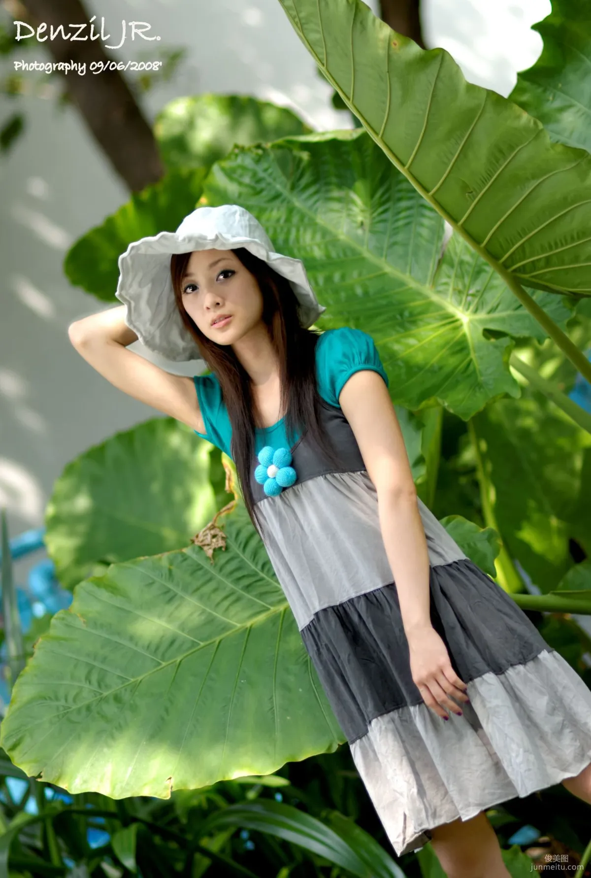 果子MM/張允霏《Lovely 果子 Fruit with Barbie Attire》寫真集 38