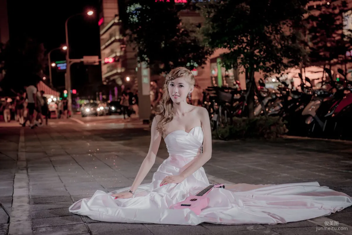 Taiwan Goddess Jin Yunqiao/Kila Jingjing, Wedding Dress Creation Photo Set photo 44