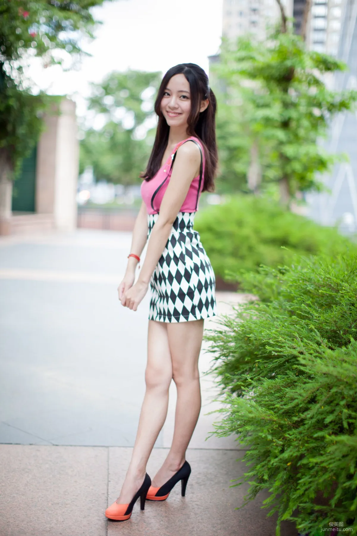 Lin Qianru: Web Idols photo 4