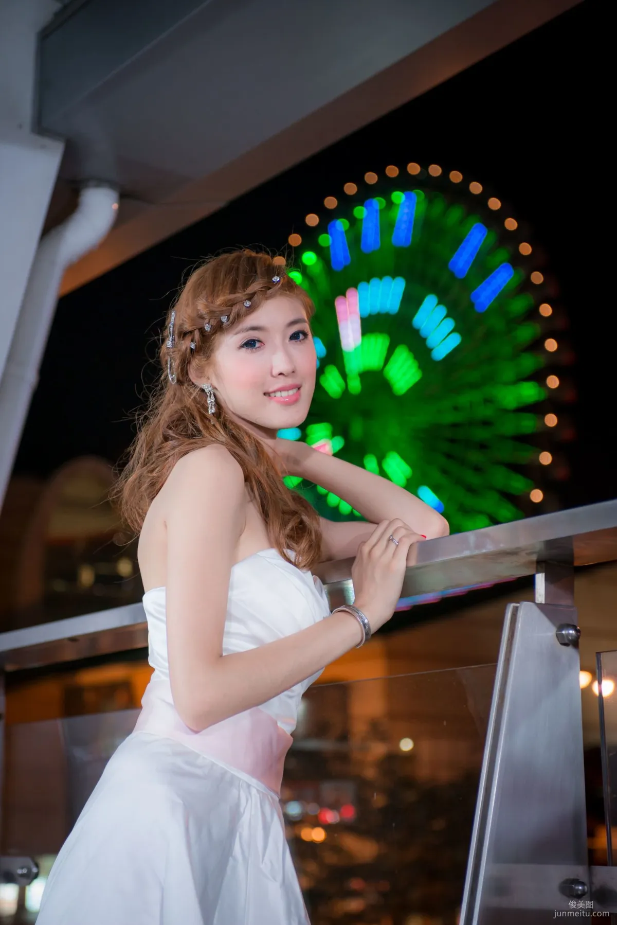 Taiwan Goddess Jin Yunqiao/Kila Jingjing, Wedding Dress Creation Photo Set photo 6