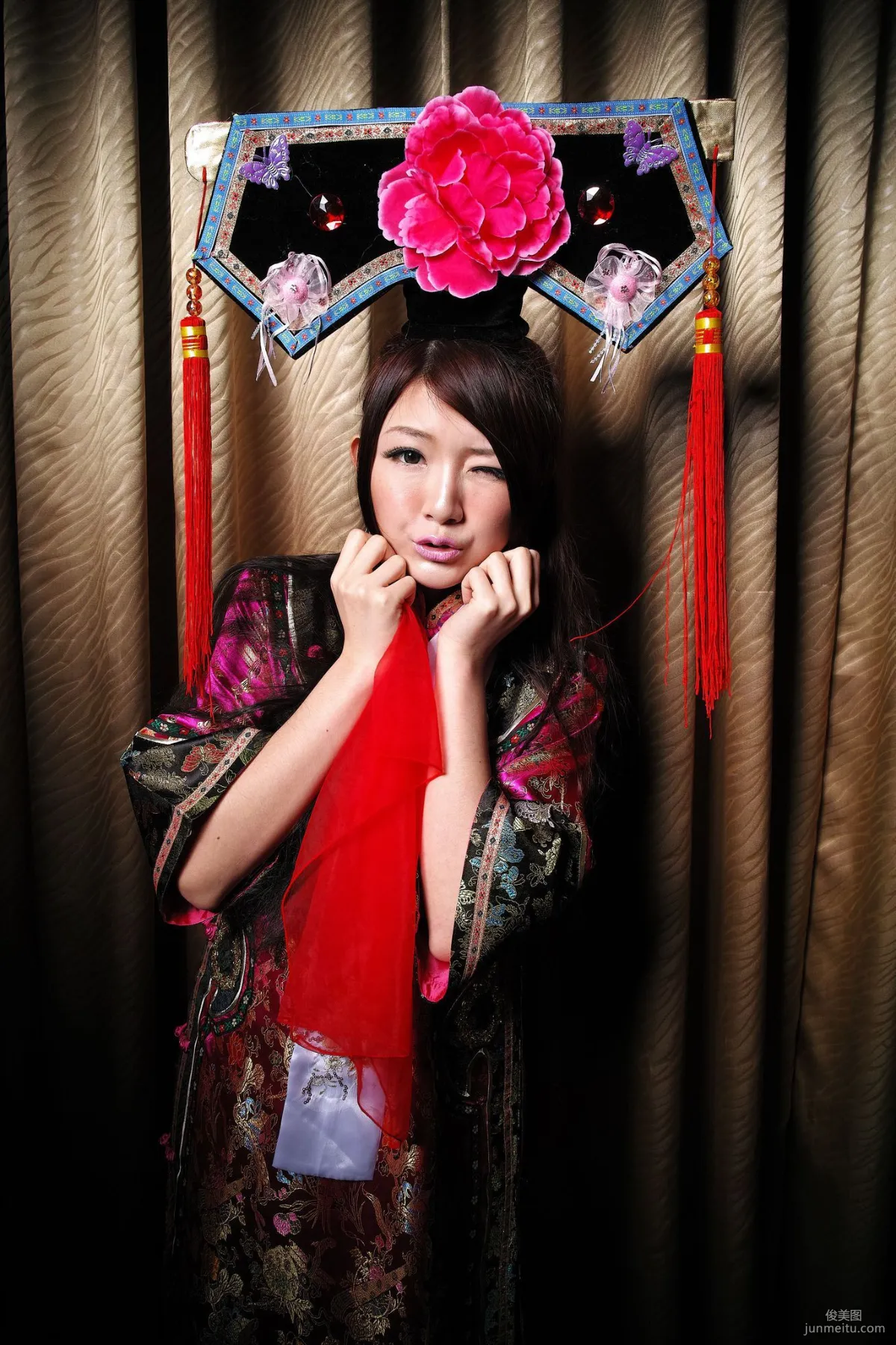 Winnie小雪、小羽《新春拜年 甄嬛格格》寫真集 65