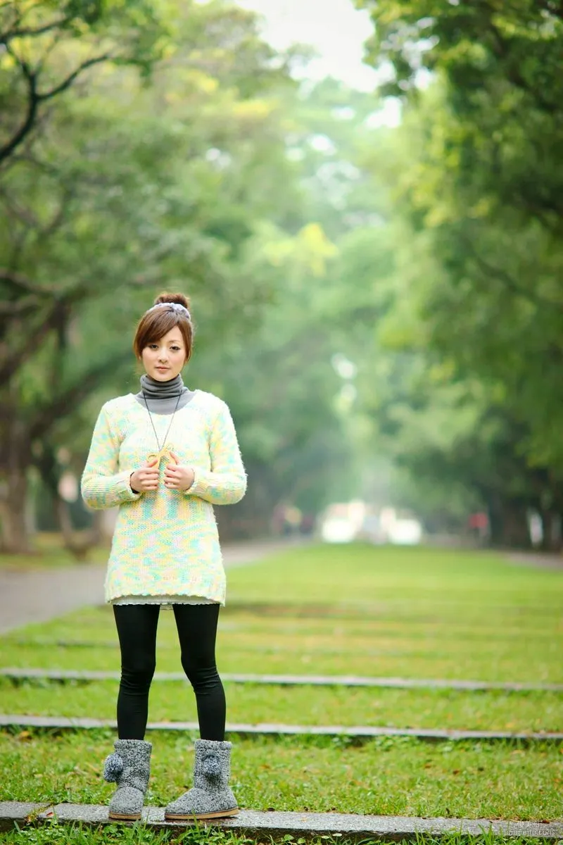 Guozi MM, Zhang Yunfei, Tunghai University Outdoor Shoot Photo Set photo 17