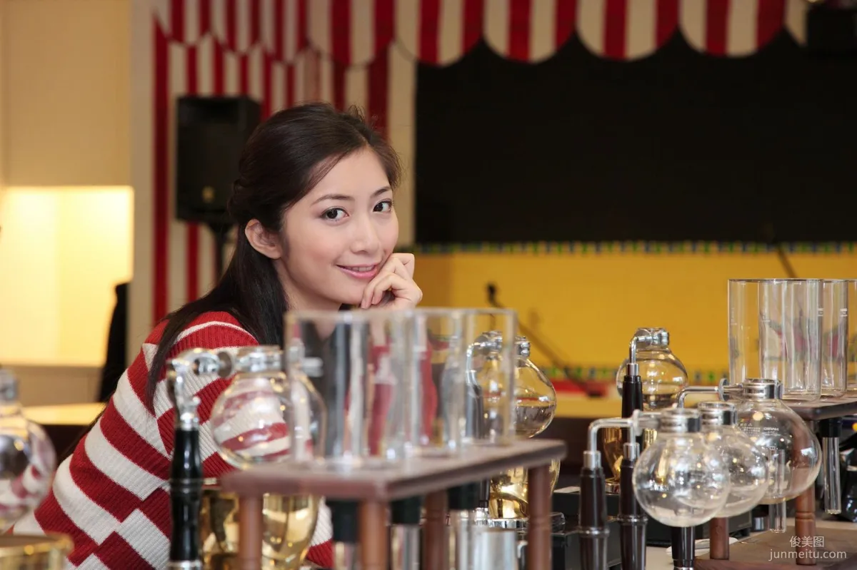 Taiwan Model Emily "Hotel Studio Shoot" Photo Set photo 14