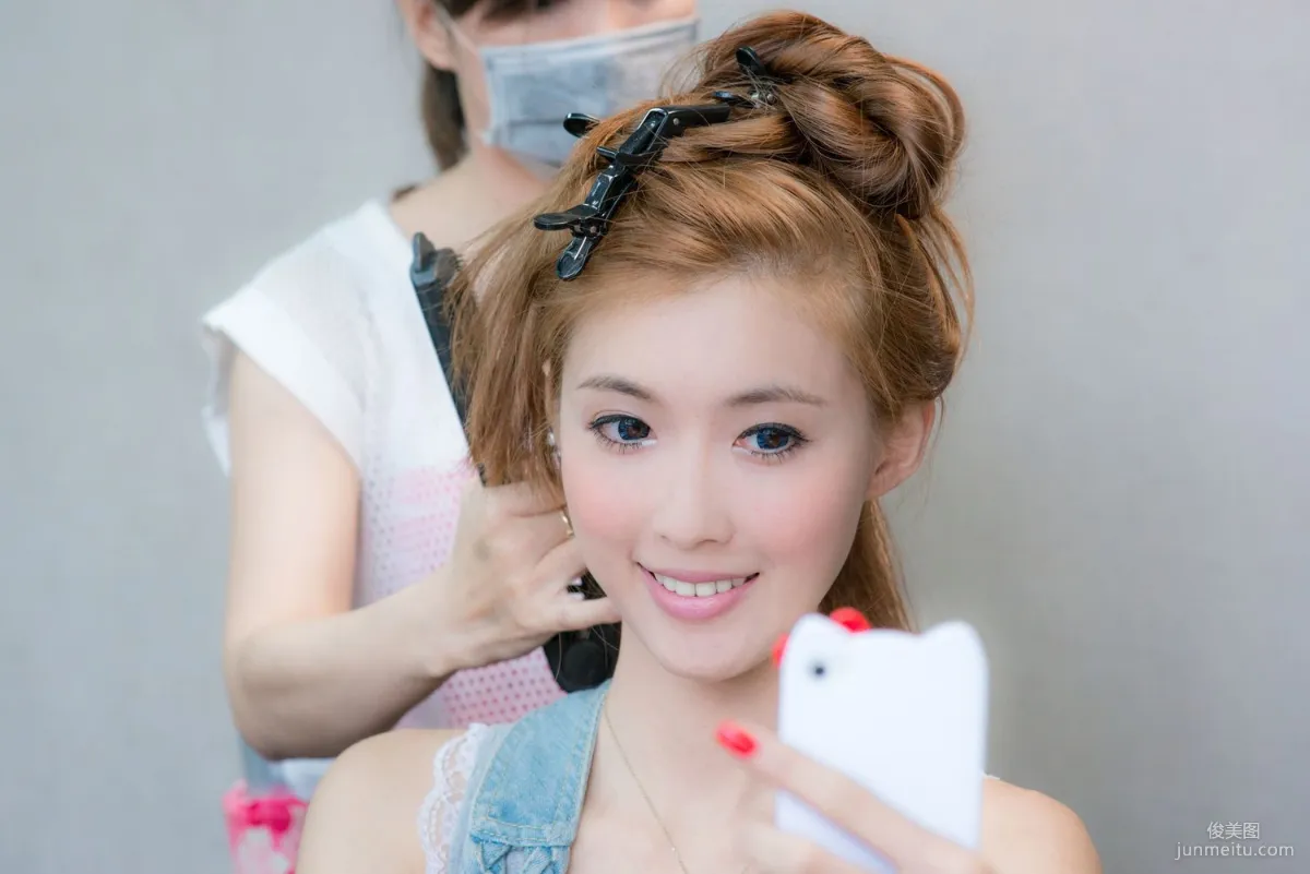 Taiwan Goddess Jin Yunqiao/Kila Jingjing, Wedding Dress Creation Photo Set photo 1