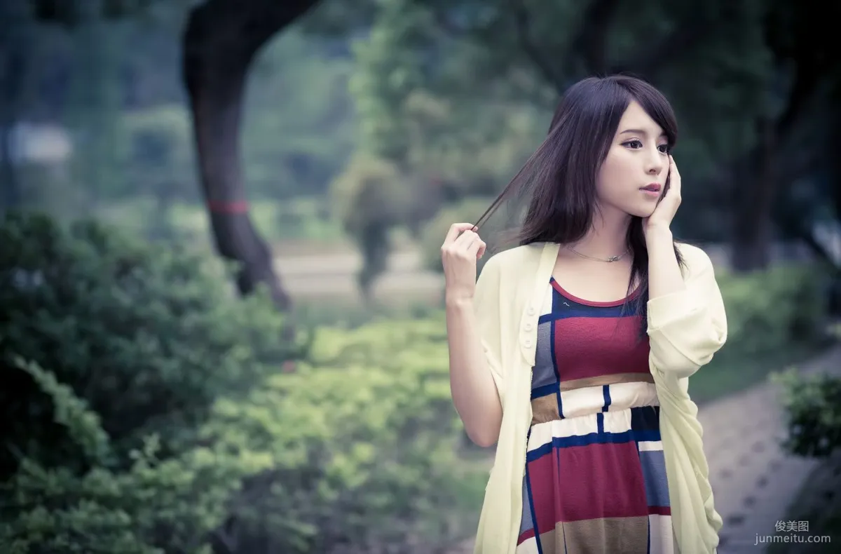 張齊郡JULIE《外拍寫真圖片》合集 31