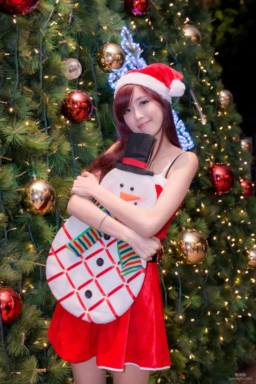 Kila Jingjing / Liao Tingling Christmas Series Photo Set photo 136