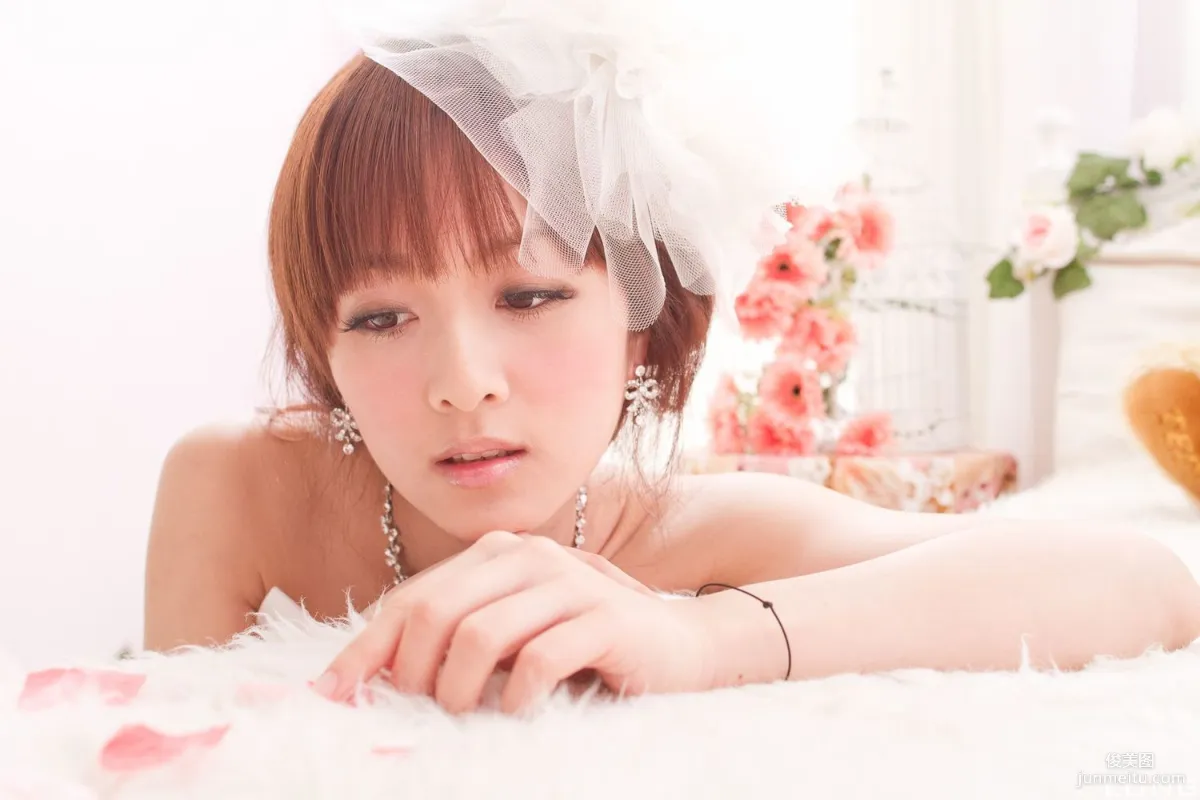 果子MM/張凱潔《棚拍婚紗》寫真集 8