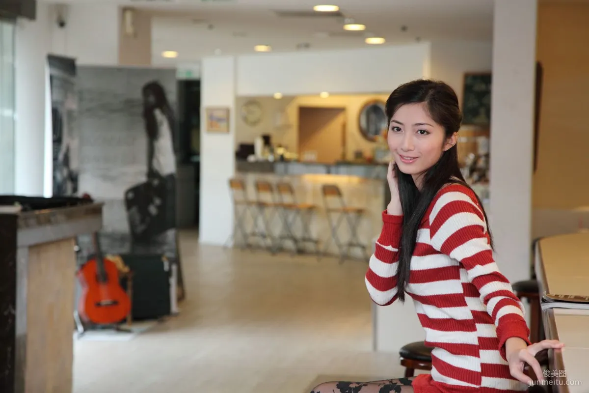 Taiwan Model Emily "Hotel Studio Shoot" Photo Set photo 10