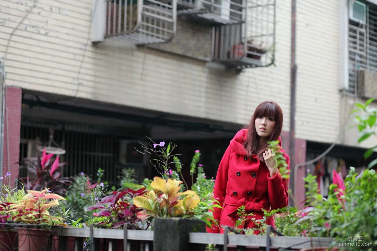 Taiwan Model Kila Jingjing / Jin Yunqiao, 4 Street Snap Series Photos Collection photo 12