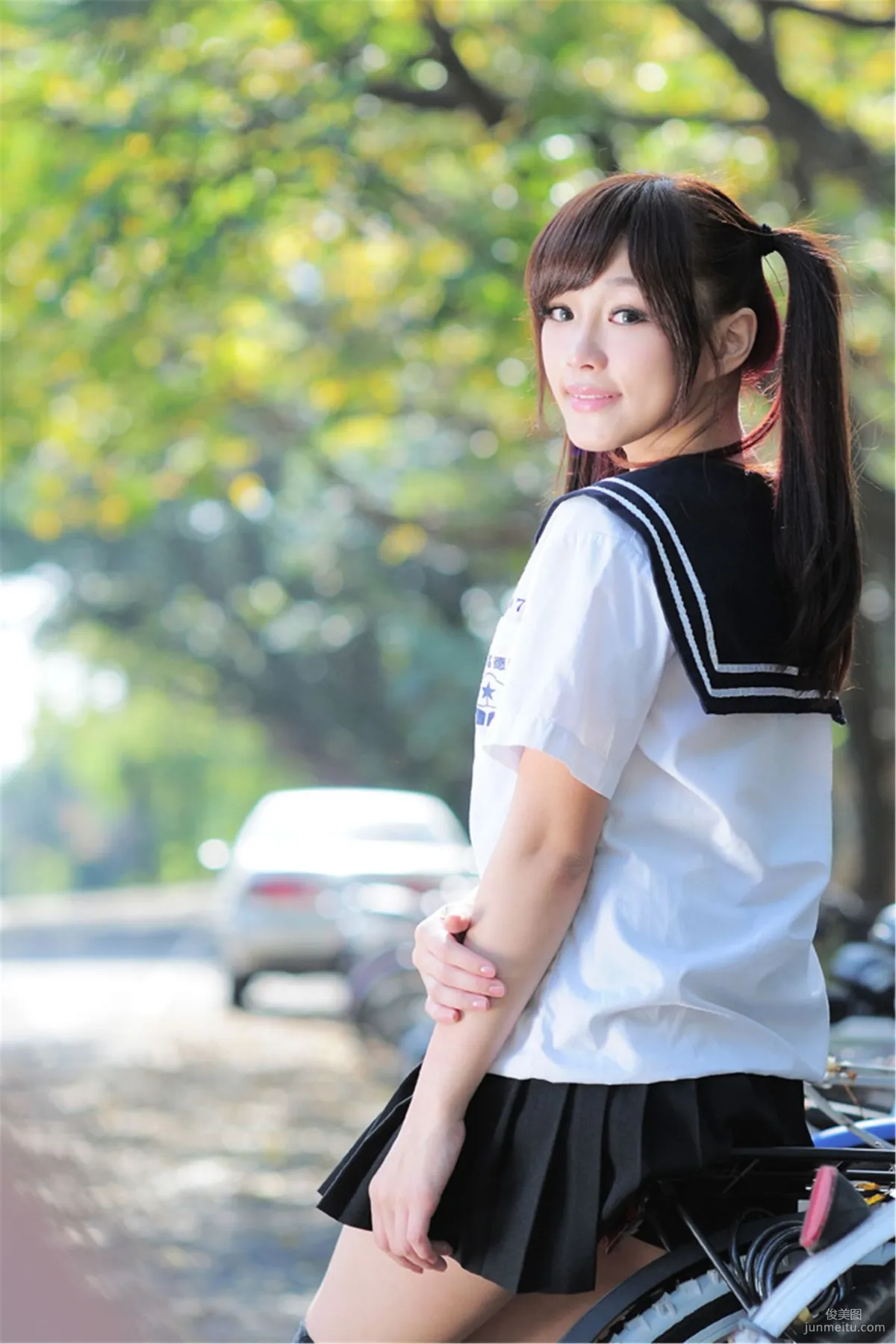 Taiwan Mingde High School Campus Beauty Liang Liang, Campus Street Snap Photo Set photo 7