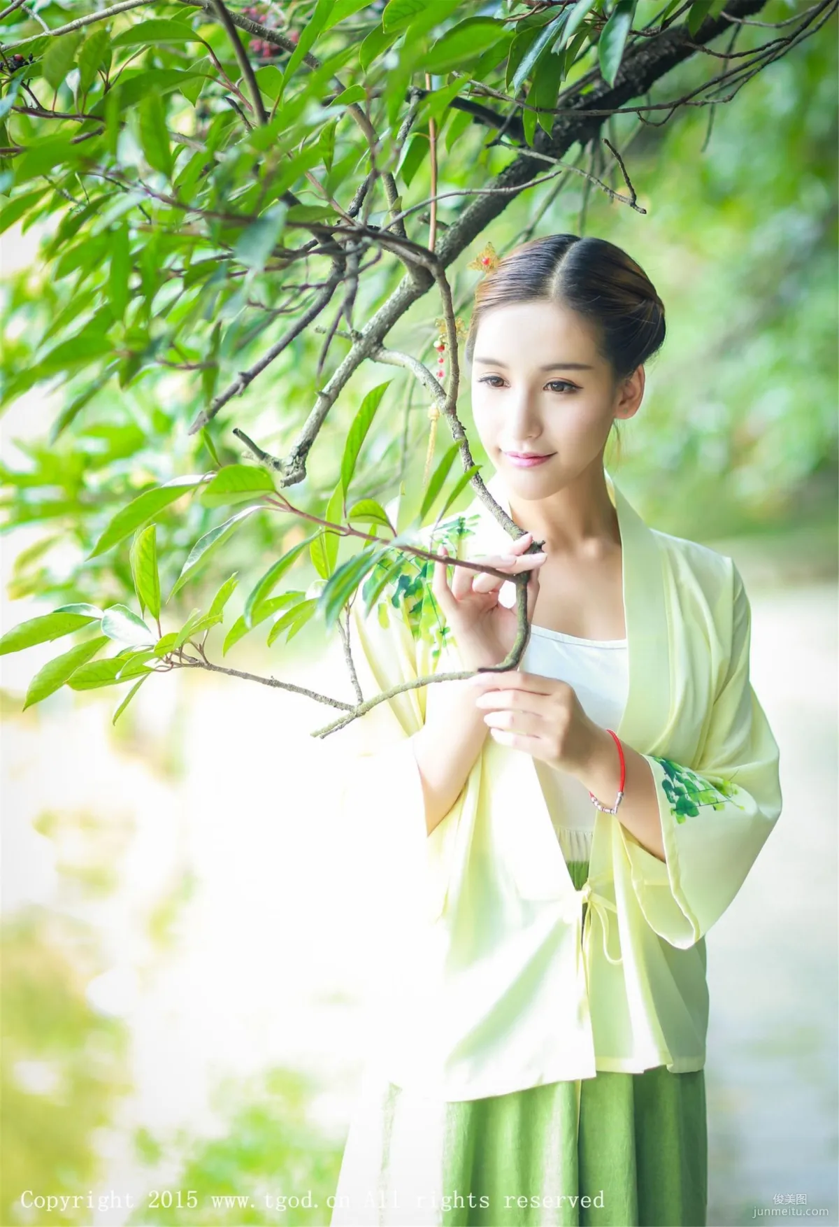 Aixi Ice: TGOD photo 4