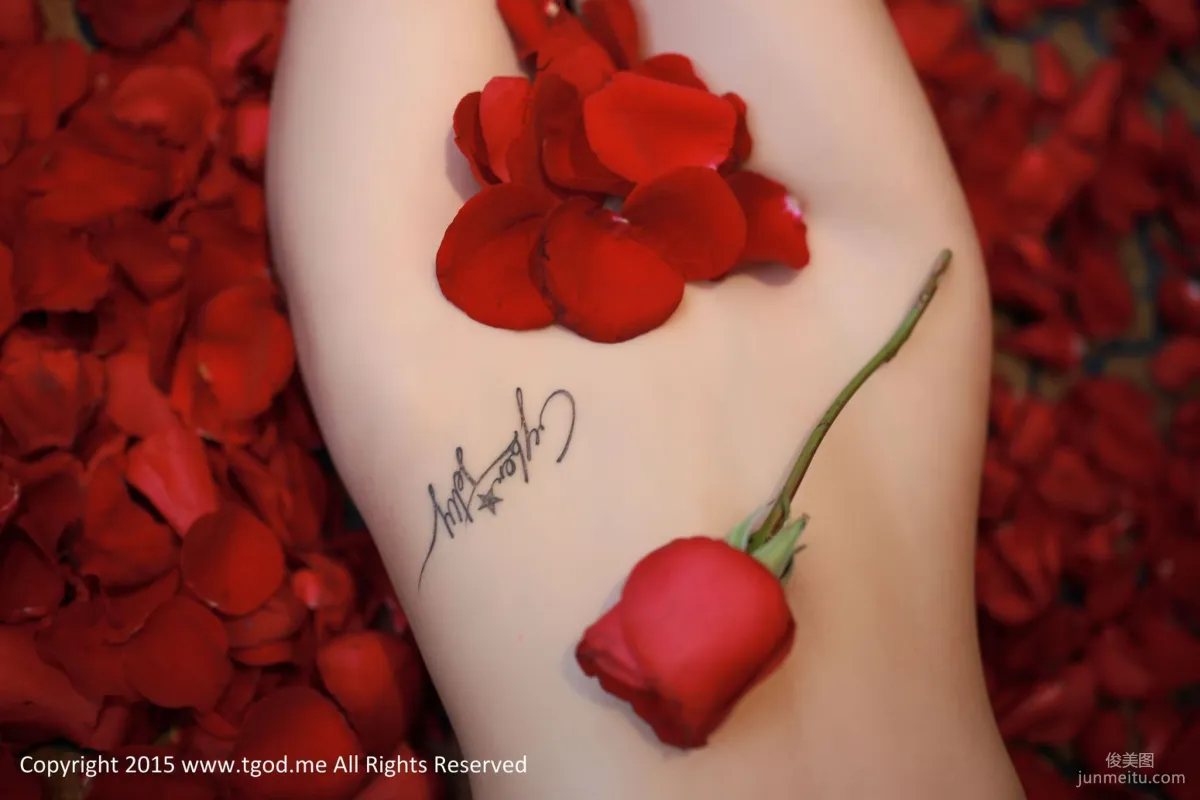 CyberJelly Shuangye The Rose Goddess's True Nature Private Shoot [TGOD] photo 16