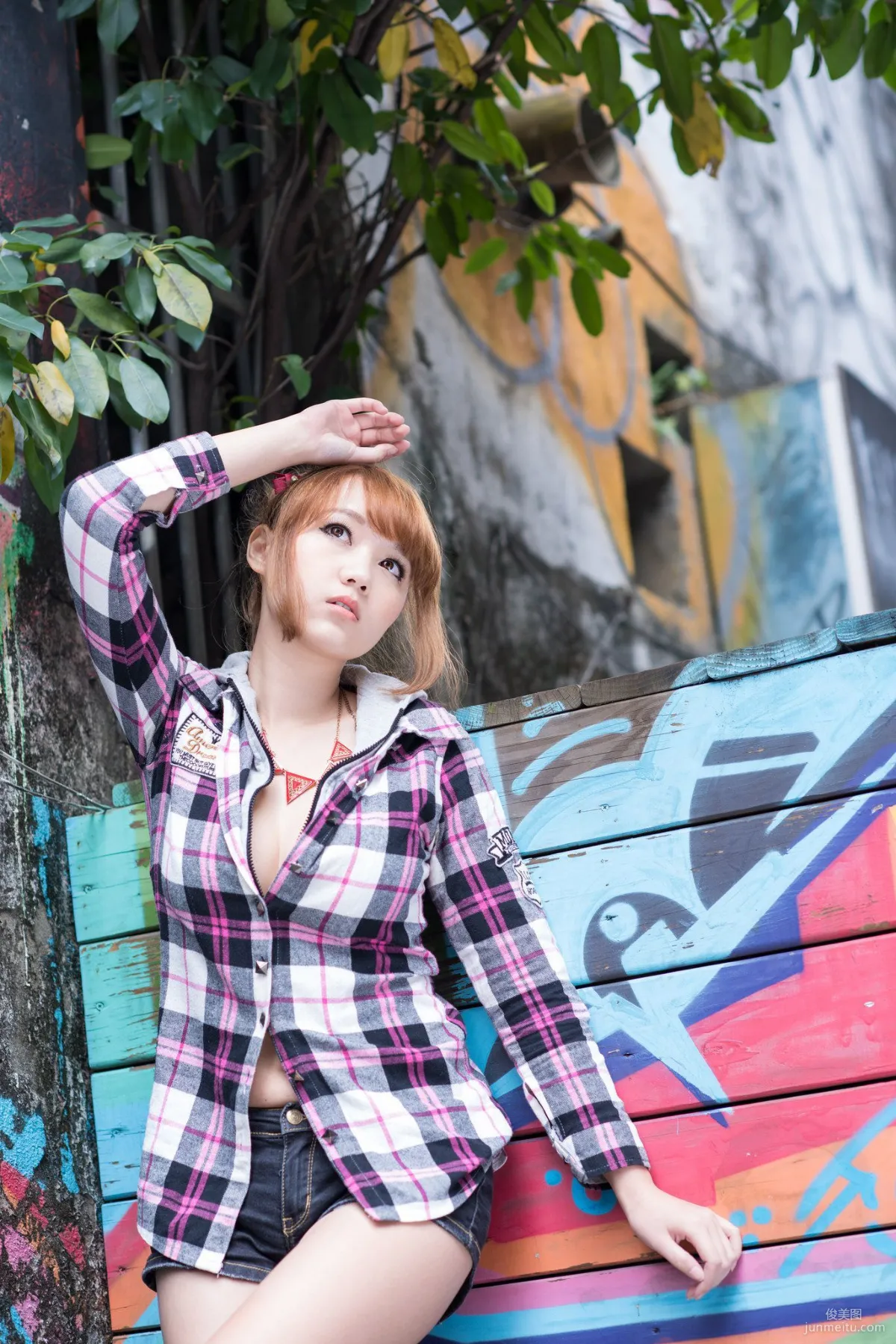 台灣美女黃镫娴Neko《信義外拍》寫真集 26