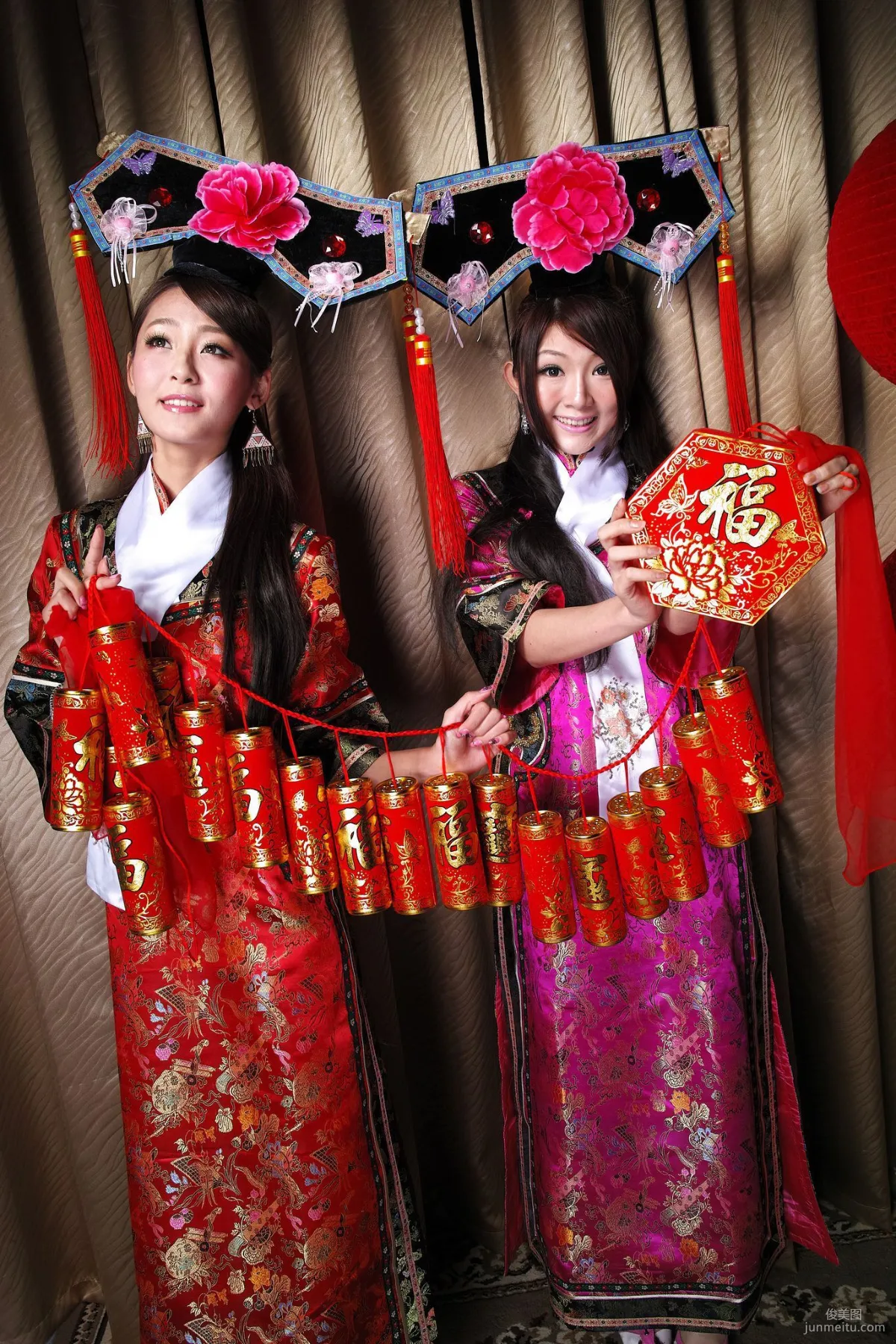 Winnie小雪、小羽《新春拜年 甄嬛格格》寫真集 54