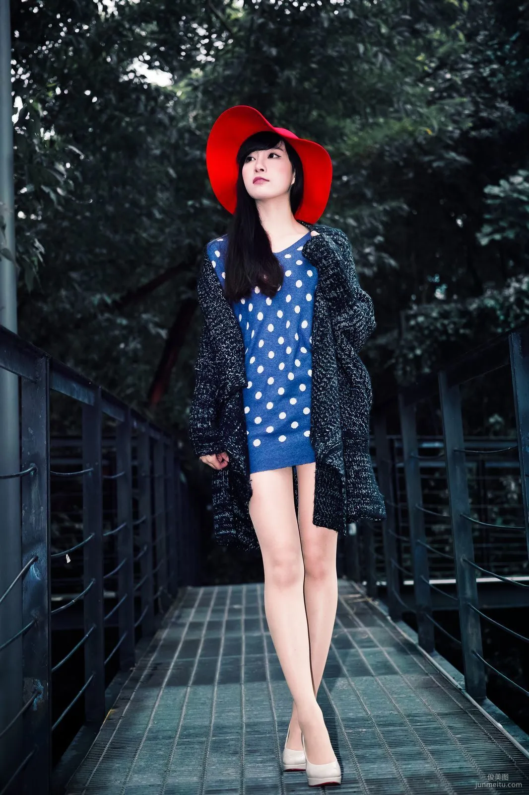 台灣美女胡佳妏Cora《西門町外拍》寫真集 17