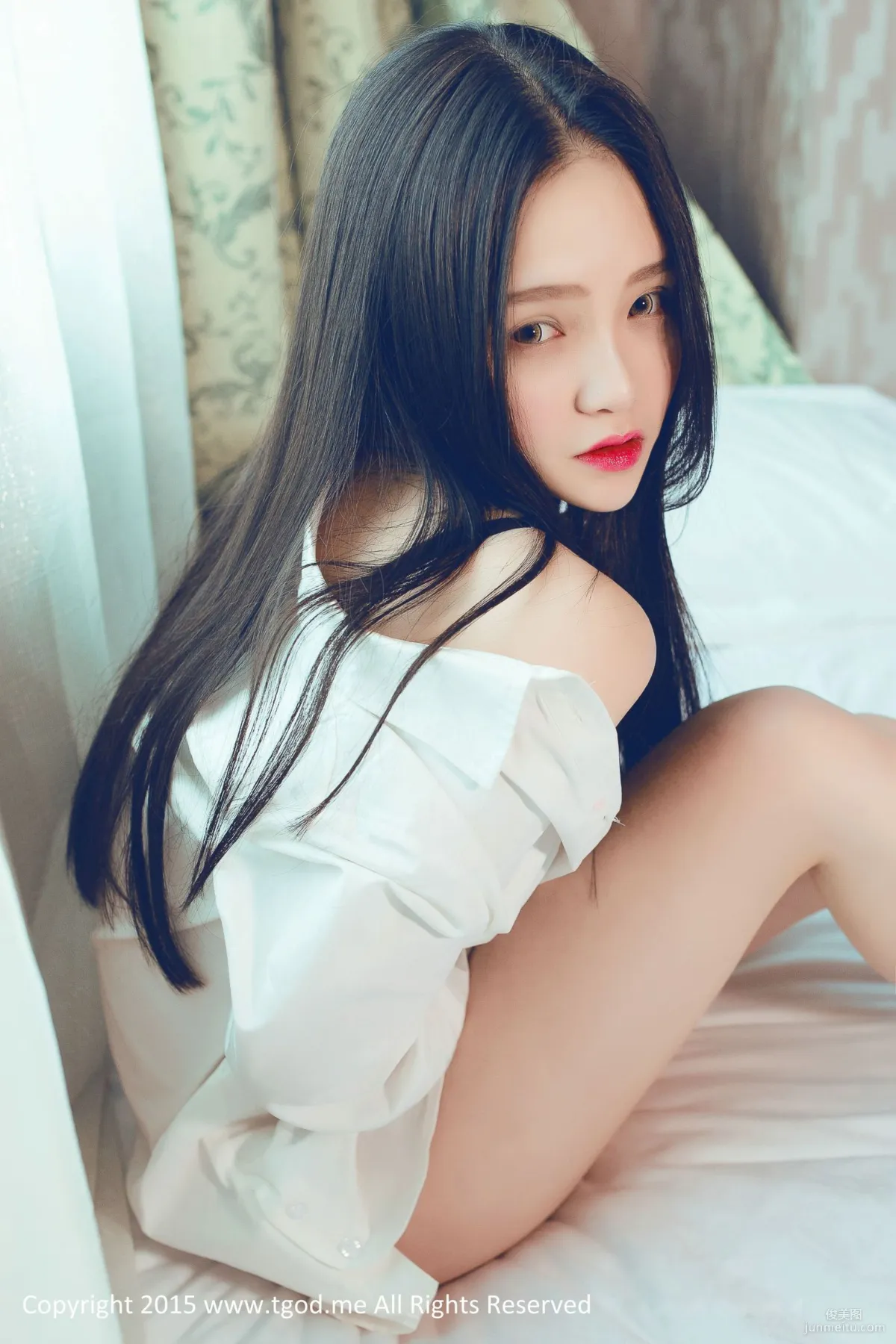 可愛女神佩佩Cassie 《皮草VS白襯衣》 [TGOD推女神] 寫真集 15