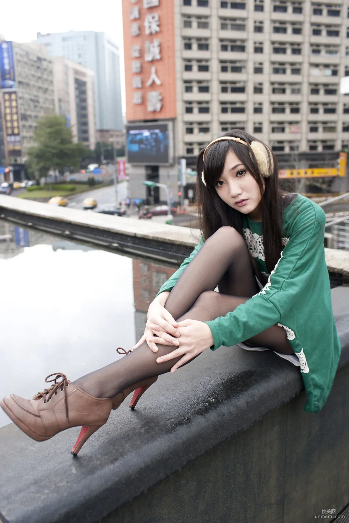 Tina Li Shuang Black Stockings Street Snap Photos Photo Collection photo 18