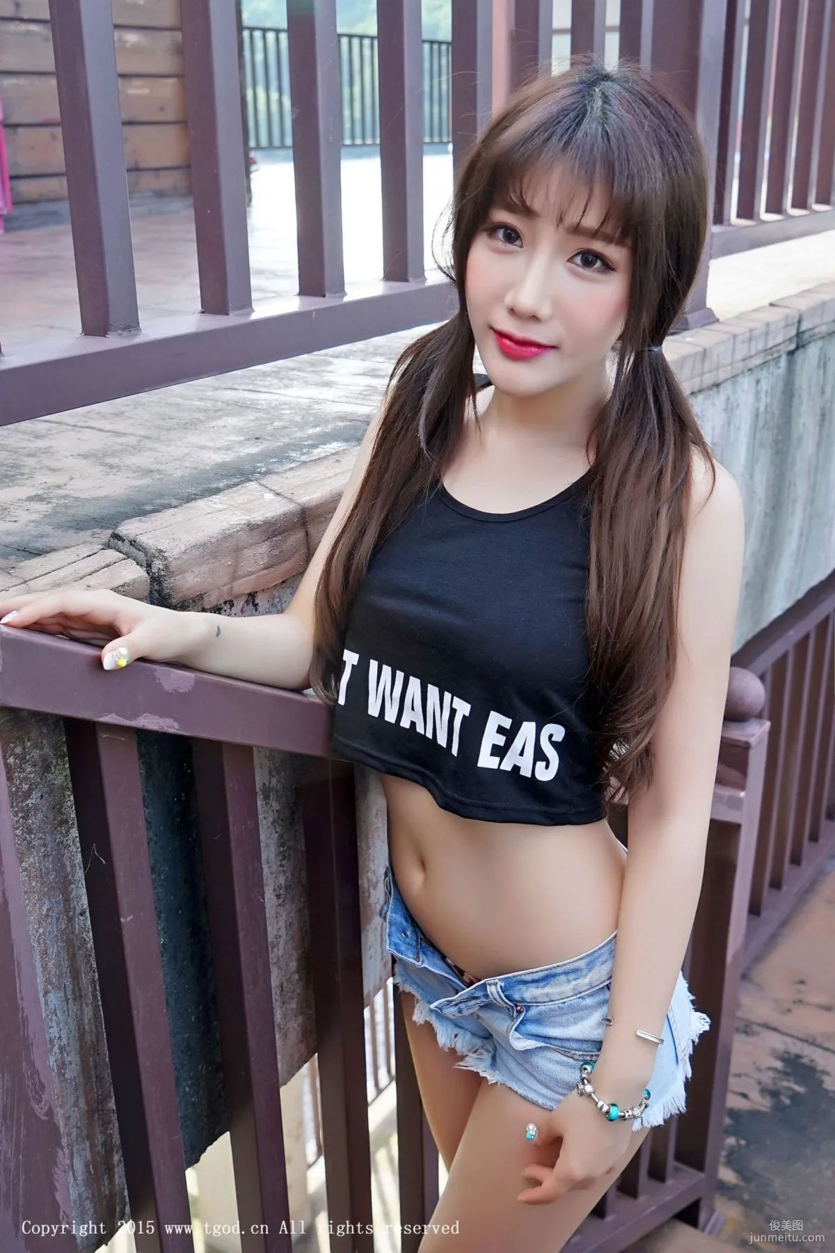 Akiki Zhu Ruomu, Yunman Travel Shoot, Denim Hot Pants, Sheer Gauze Girl Series [TGOD] Photo Set photo 2