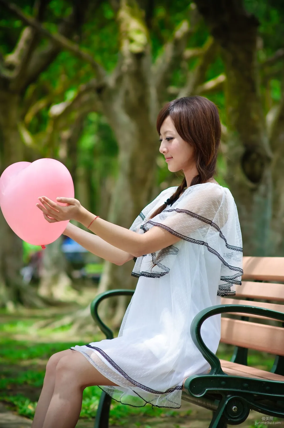 果子MM/張凱潔《大湖公園外拍》寫真集 22